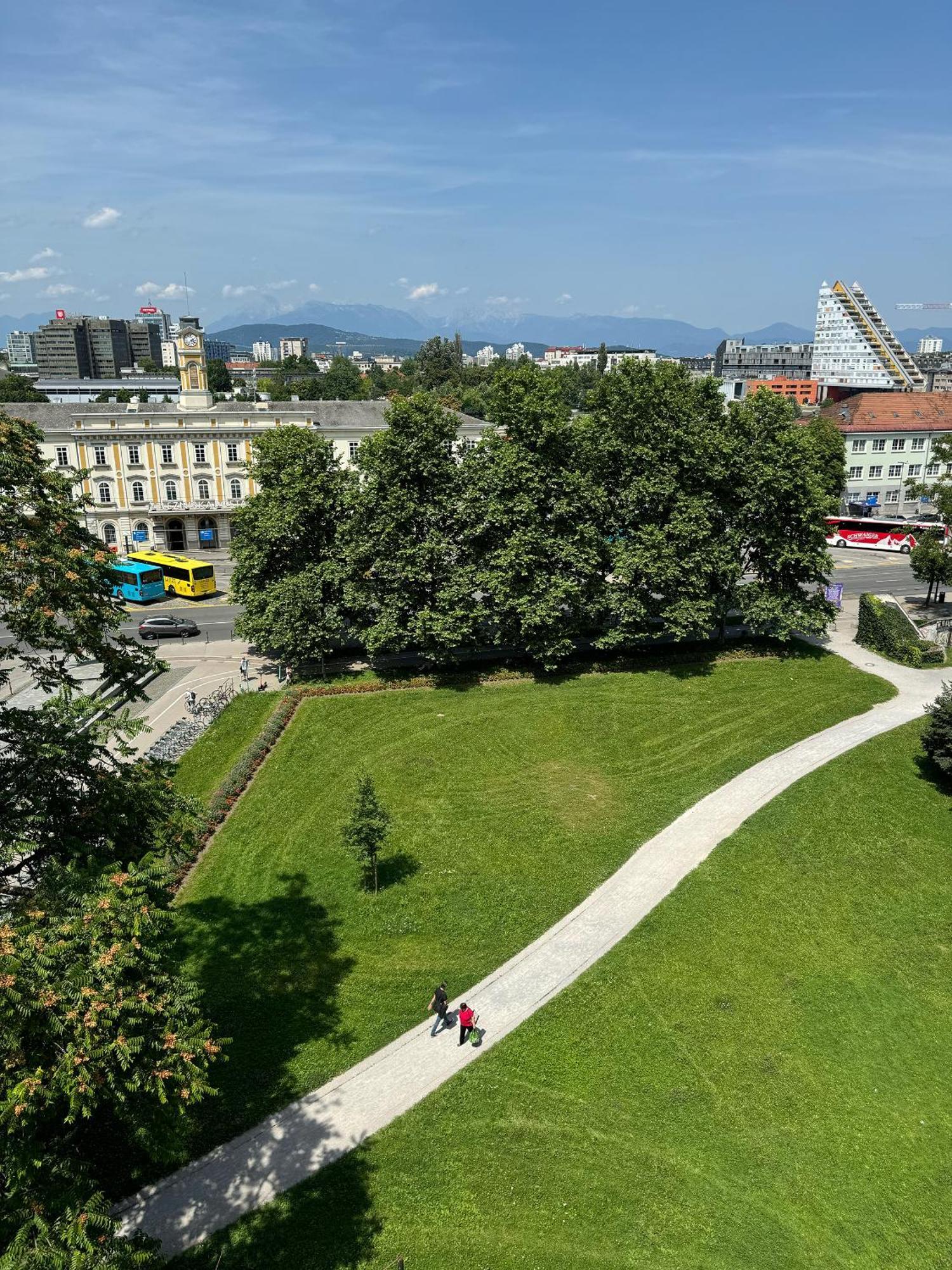 Luxe Penthouse With A Castle View Ljubljana Exterior foto