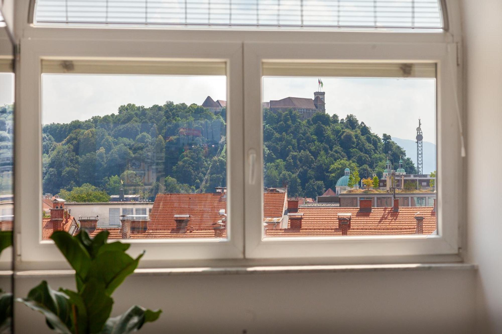 Luxe Penthouse With A Castle View Ljubljana Exterior foto